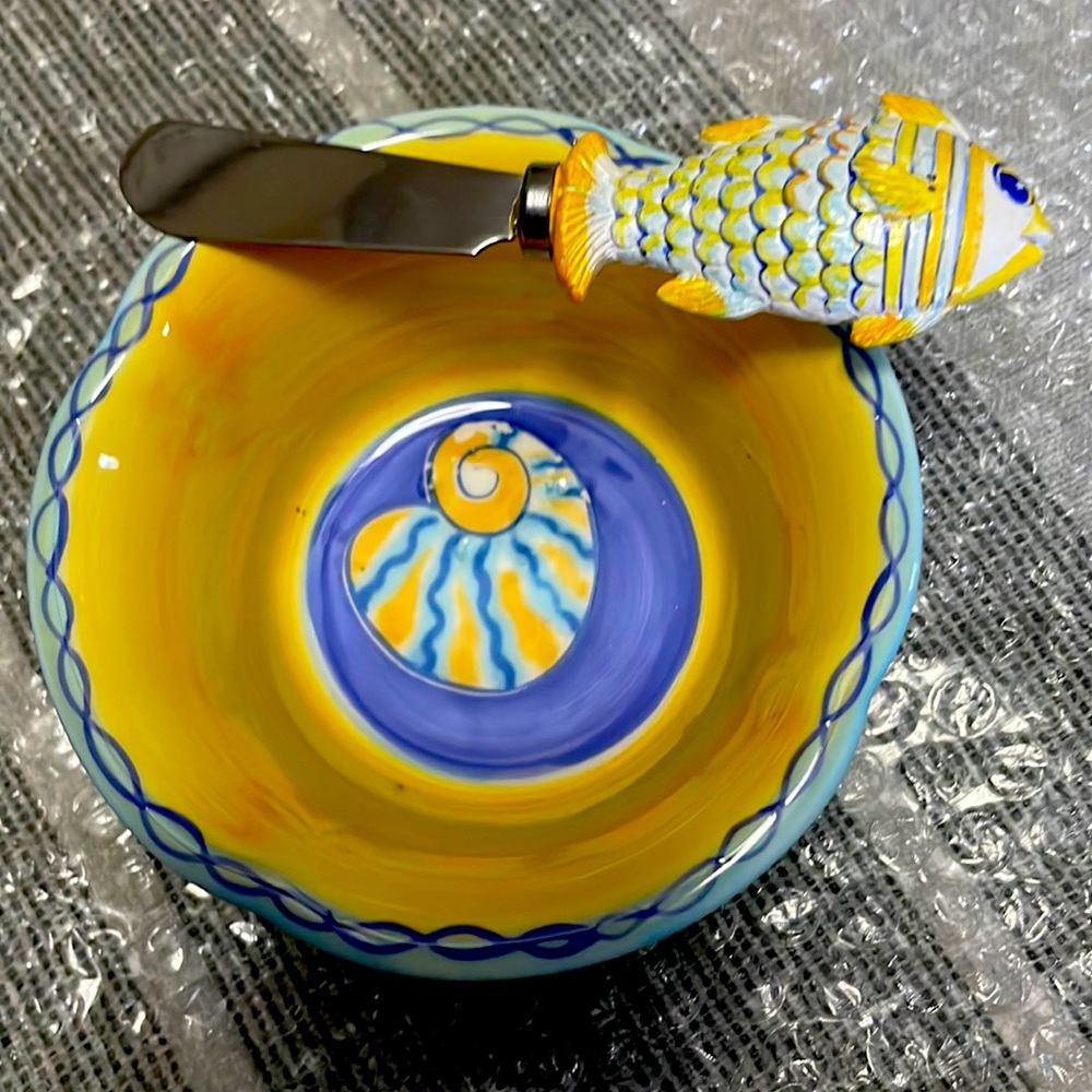 Dip bowl with spreader by boston warehouse